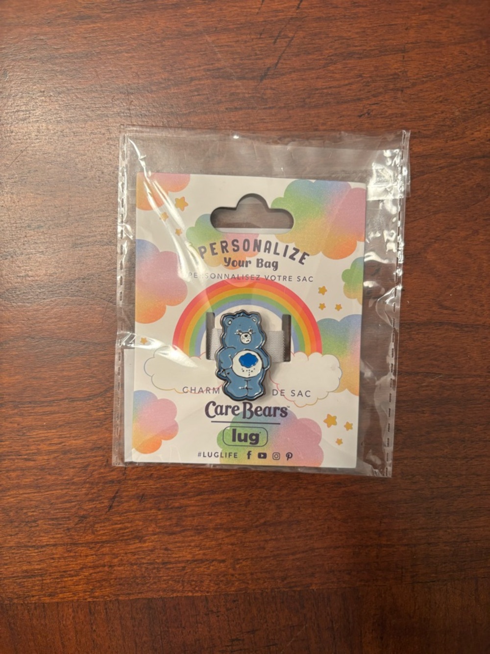 Lug charm grumpy care bear blue